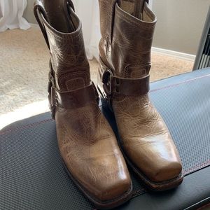 Frye Harness boots like new!